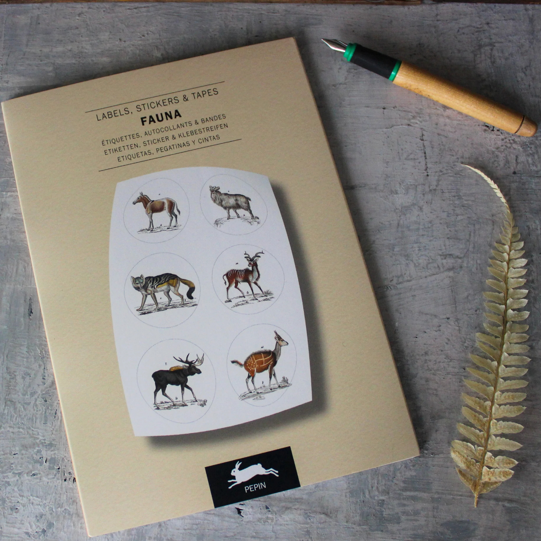 Livro Stickers  Etiquetas Fauna pepin
